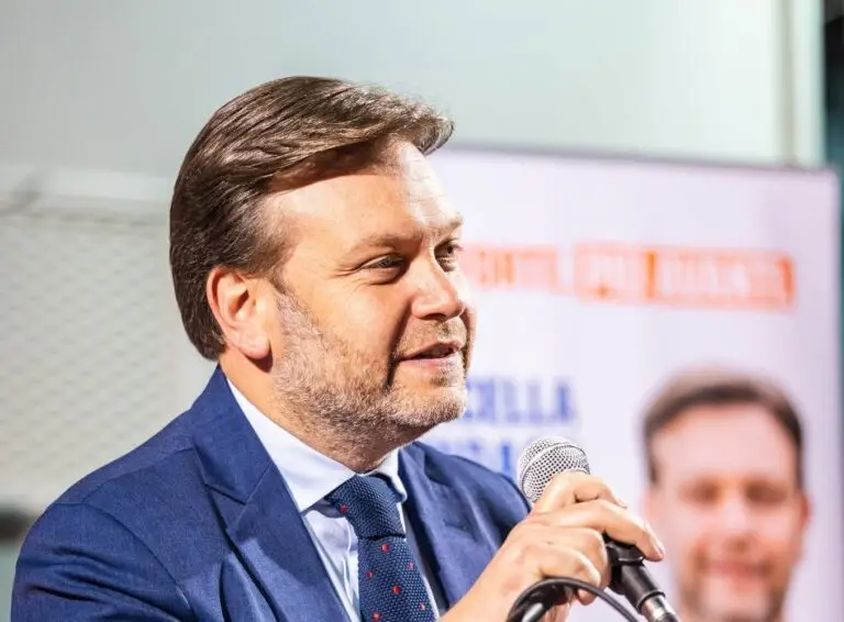 Nuova Giunta a Trentola Ducenta: De Chiara confermato presidente del Consiglio, ecco i cinque assessori