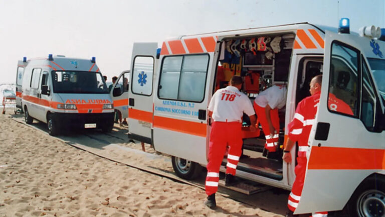 Trentola Ducenta piange una sua concittadina: muore a 71 anni per un malore improvviso in spiaggia